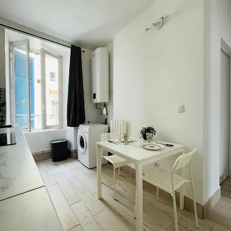 Dnn - Modern 1 Bedroom Center - Free Wifi And Parking - Near Lyon, Vichy, Clermont Thiers