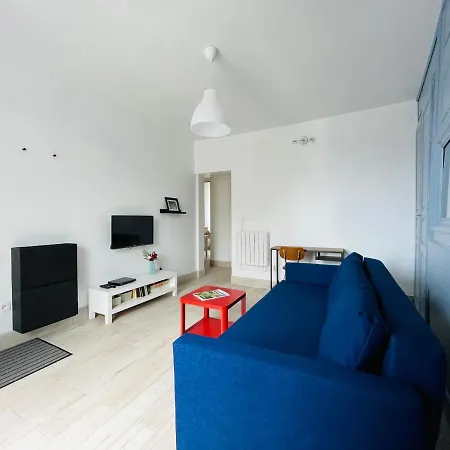 Dnn - Modern 1 Bedroom Center - Free Wifi And Parking - Near Lyon, Vichy, Clermont Apartment Thiers