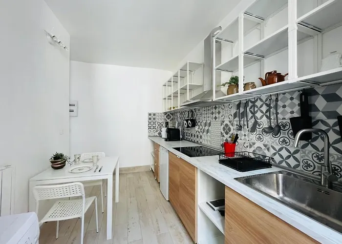 Appartement Dnn - Modern 1 Bedroom Center - Free Wifi And Parking - Near Lyon, Vichy, Clermont *