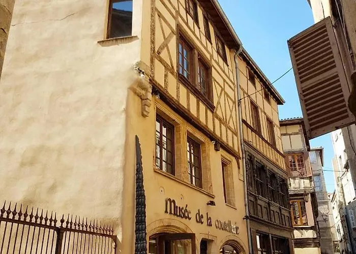 Dnn - Modern 1 Bedroom Center - Free Wifi And Parking - Near Lyon, Vichy, Clermont * Thiers